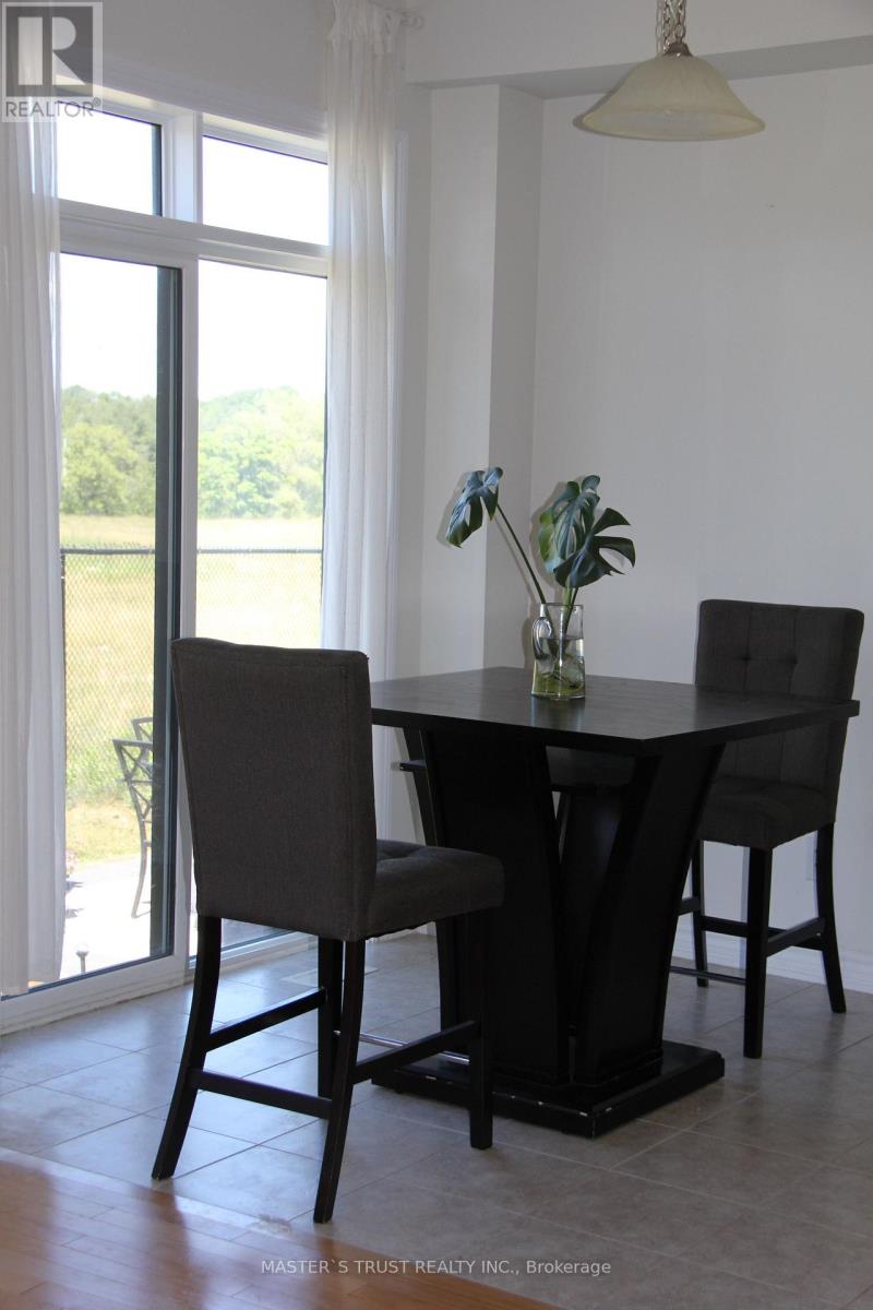 20 Blackpool Lane E, East Gwillimbury, Ontario  L9N 0R7 - Photo 9 - N12470900