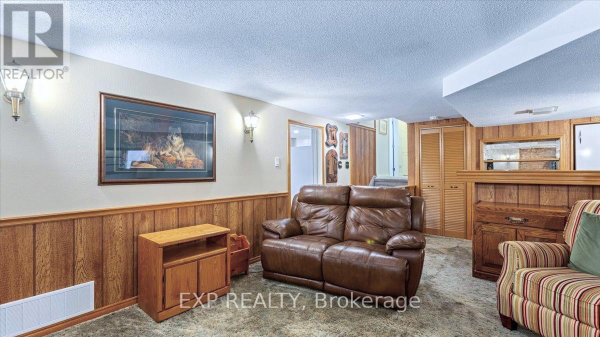 1452 Oneida Court, Oshawa, Ontario  L1G 4M6 - Photo 32 - E12454157