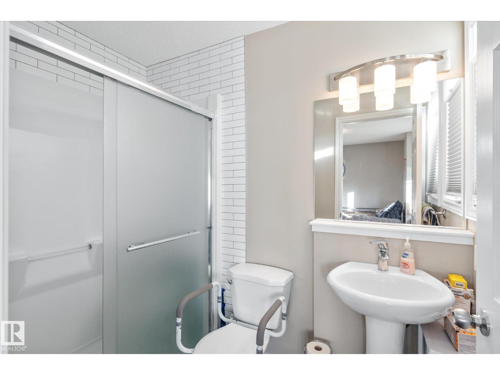 2424 19a Av Nw, Edmonton, Alberta  T6T 2C9 - Photo 26 - E4462754