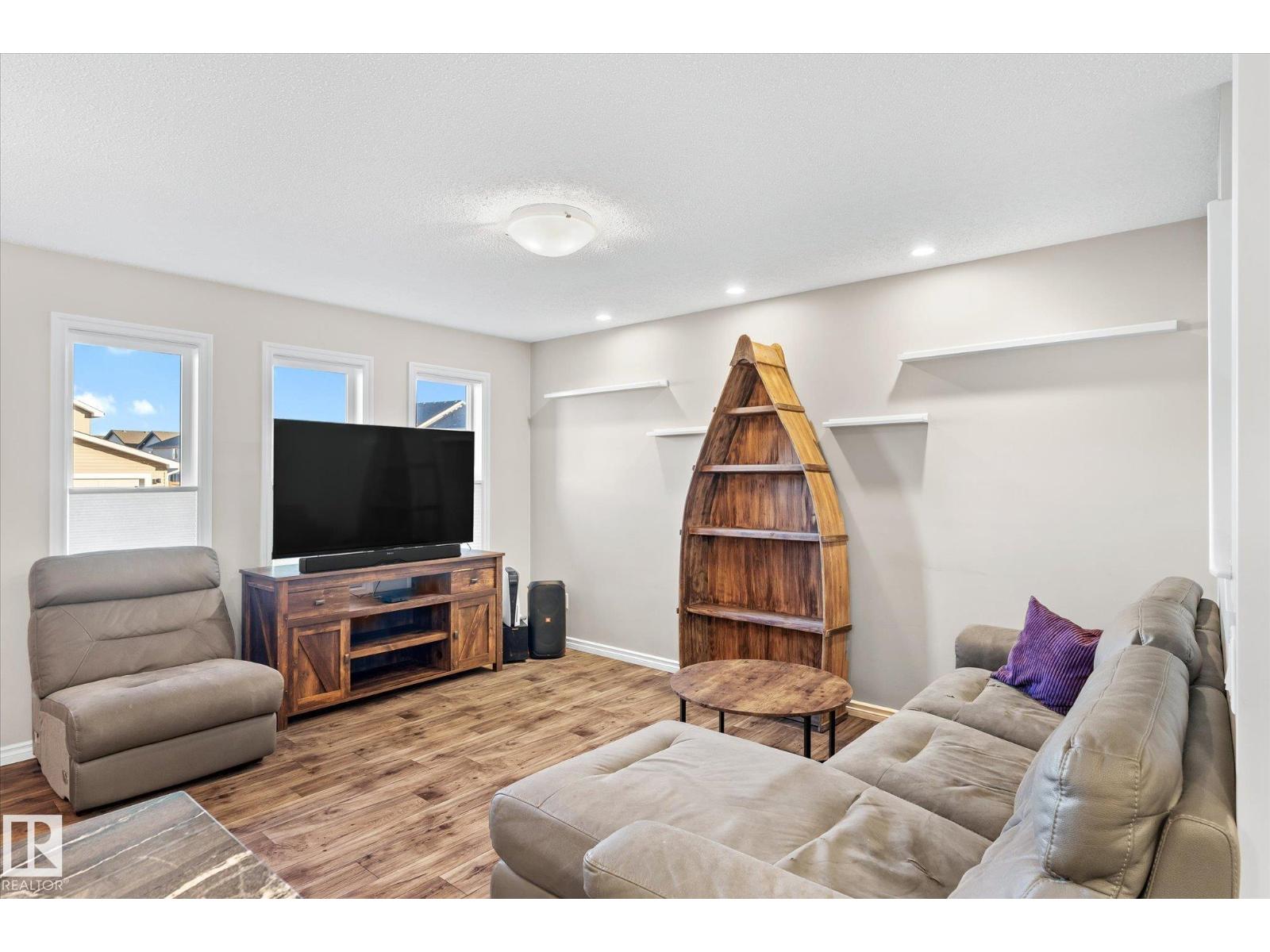 2424 19a Av Nw, Edmonton, Alberta  T6T 2C9 - Photo 8 - E4462754
