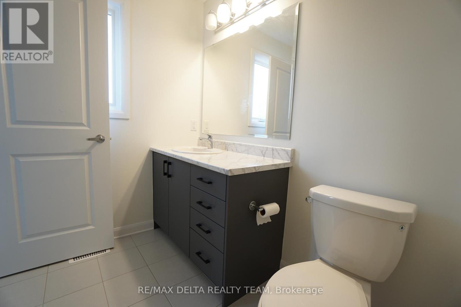 351 Establish Avenue, Ottawa, Ontario  K4A 5R8 - Photo 13 - X12446330