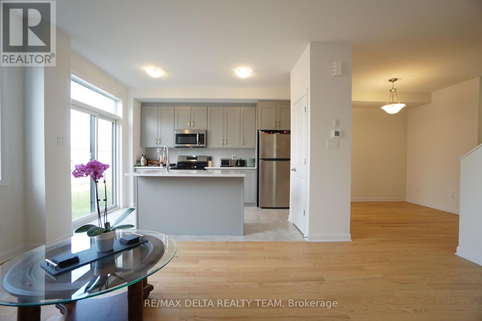 351 Establish Avenue, Ottawa, Ontario  K4A 5R8 - Photo 8 - X12446330