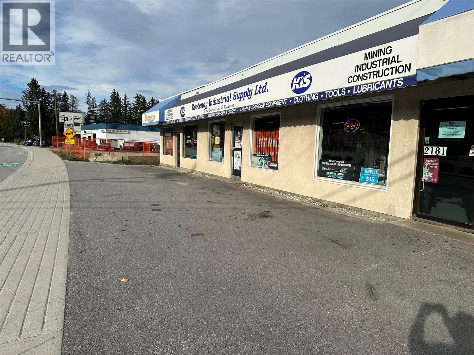 2181 Columbia Avenue, Castlegar, British Columbia  V1N 2W9 - Photo 2 - 10366099