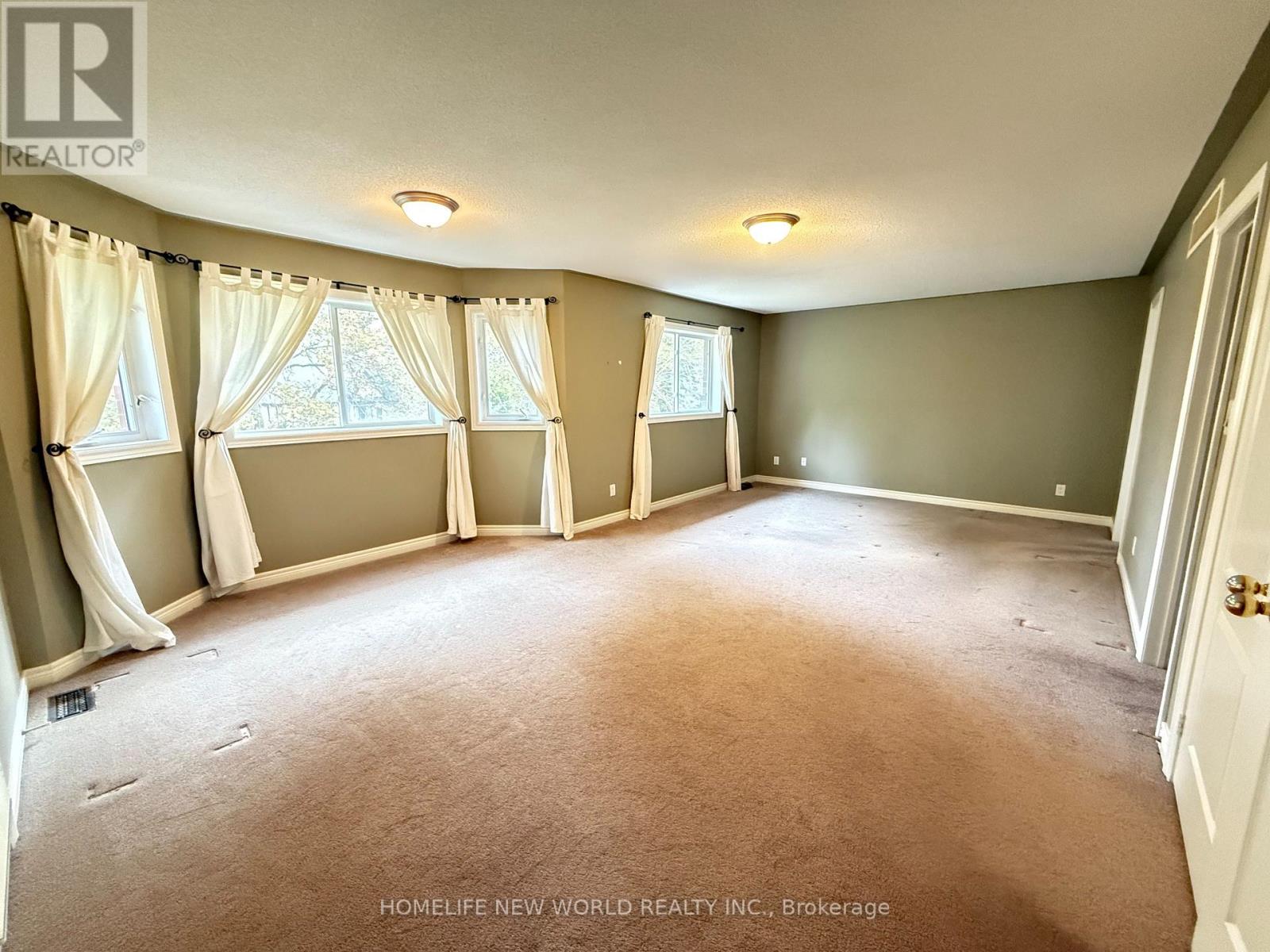 144 Nantucket Drive, Richmond Hill, Ontario  L4E 4H2 - Photo 16 - N12470787