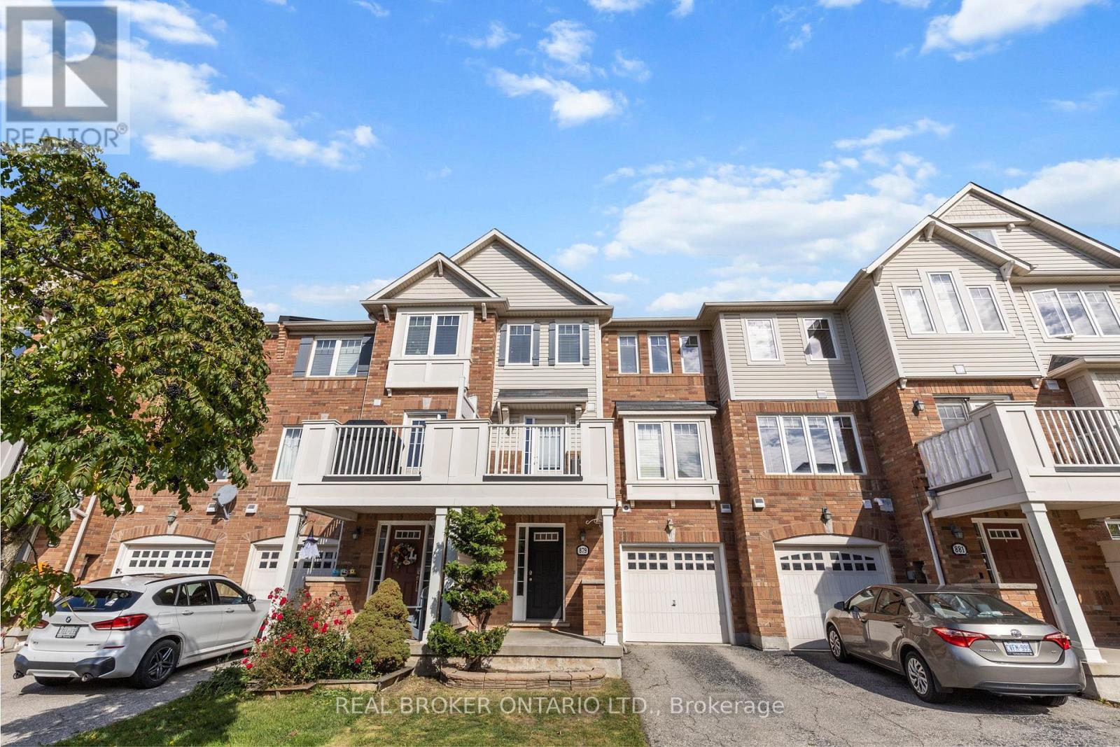 879 WILLINGDON CRESCENT, Milton, Ontario