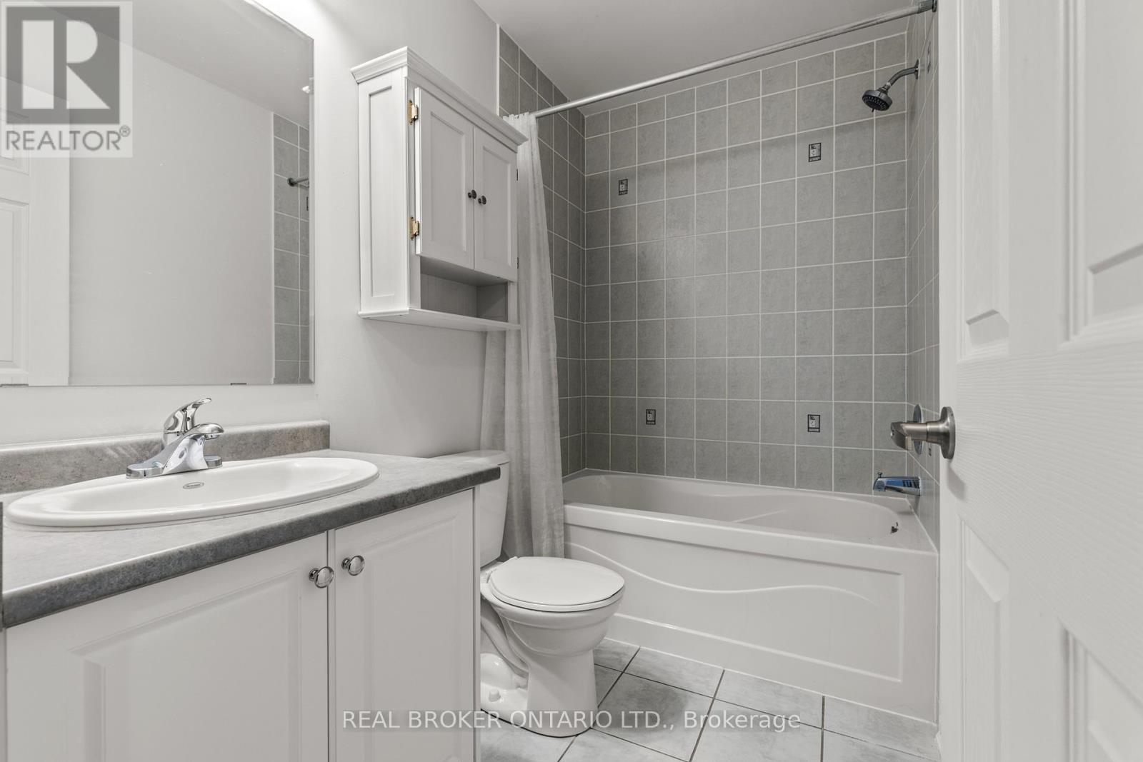 879 Willingdon Crescent, Milton, Ontario  L9T 0Z7 - Photo 15 - W12466210