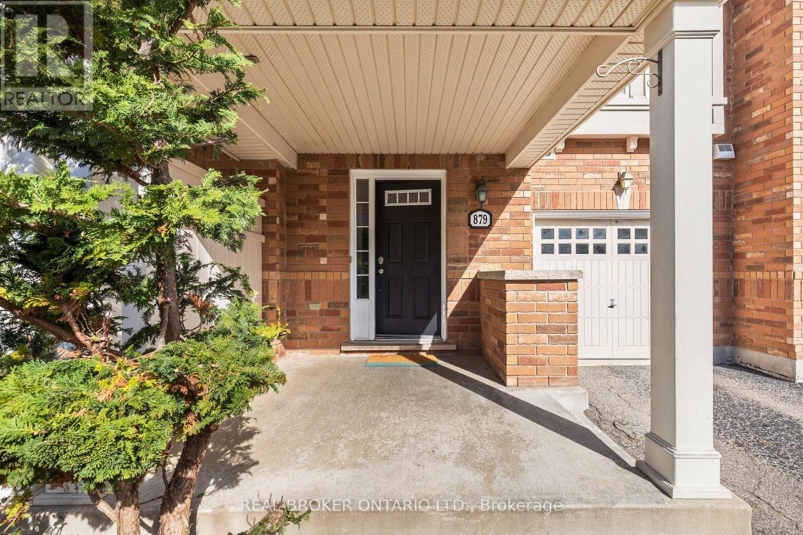 879 Willingdon Crescent, Milton, Ontario  L9T 0Z7 - Photo 3 - W12466210