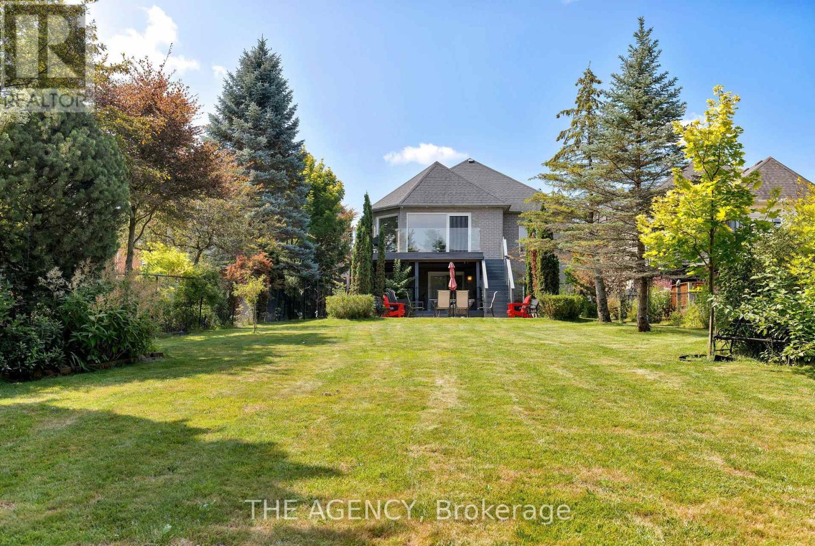 703 Madeline Heights, Newmarket, Ontario  L3X 2J6 - Photo 30 - N12470905