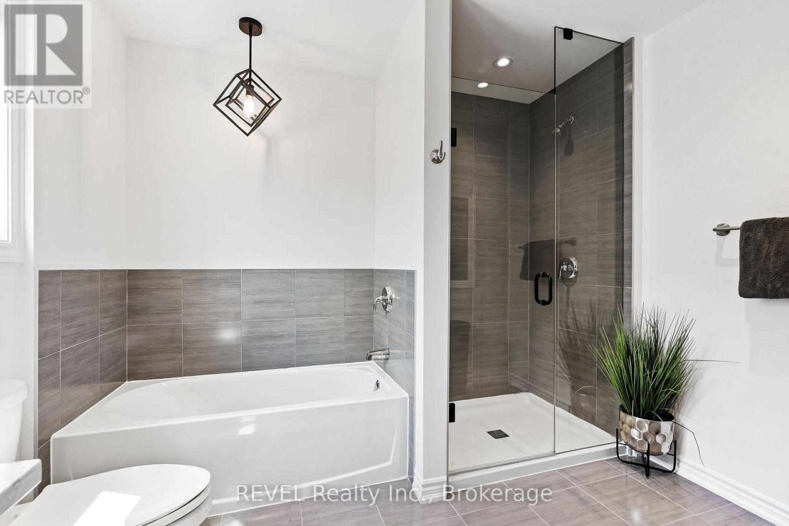 8045 Brookside Drive, Niagara Falls, Ontario  L2H 3T9 - Photo 30 - X12470911
