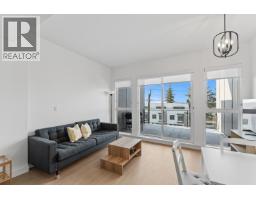 45x 422 E 3rd Street, North Vancouver, Ca