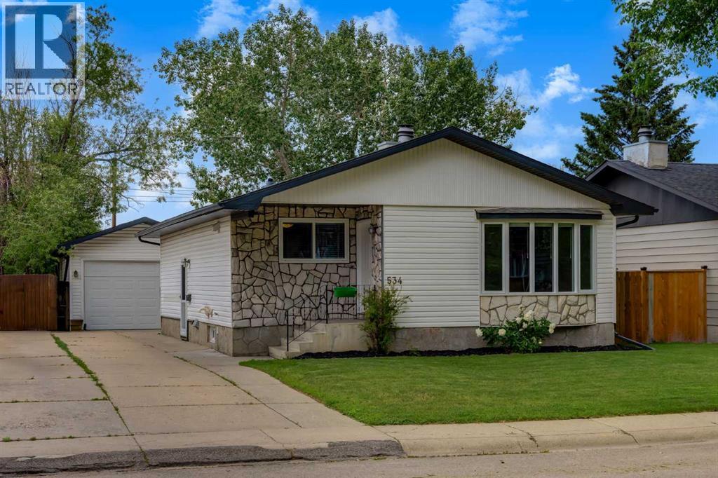 534 Cantrell Drive SW, Calgary, Alberta
