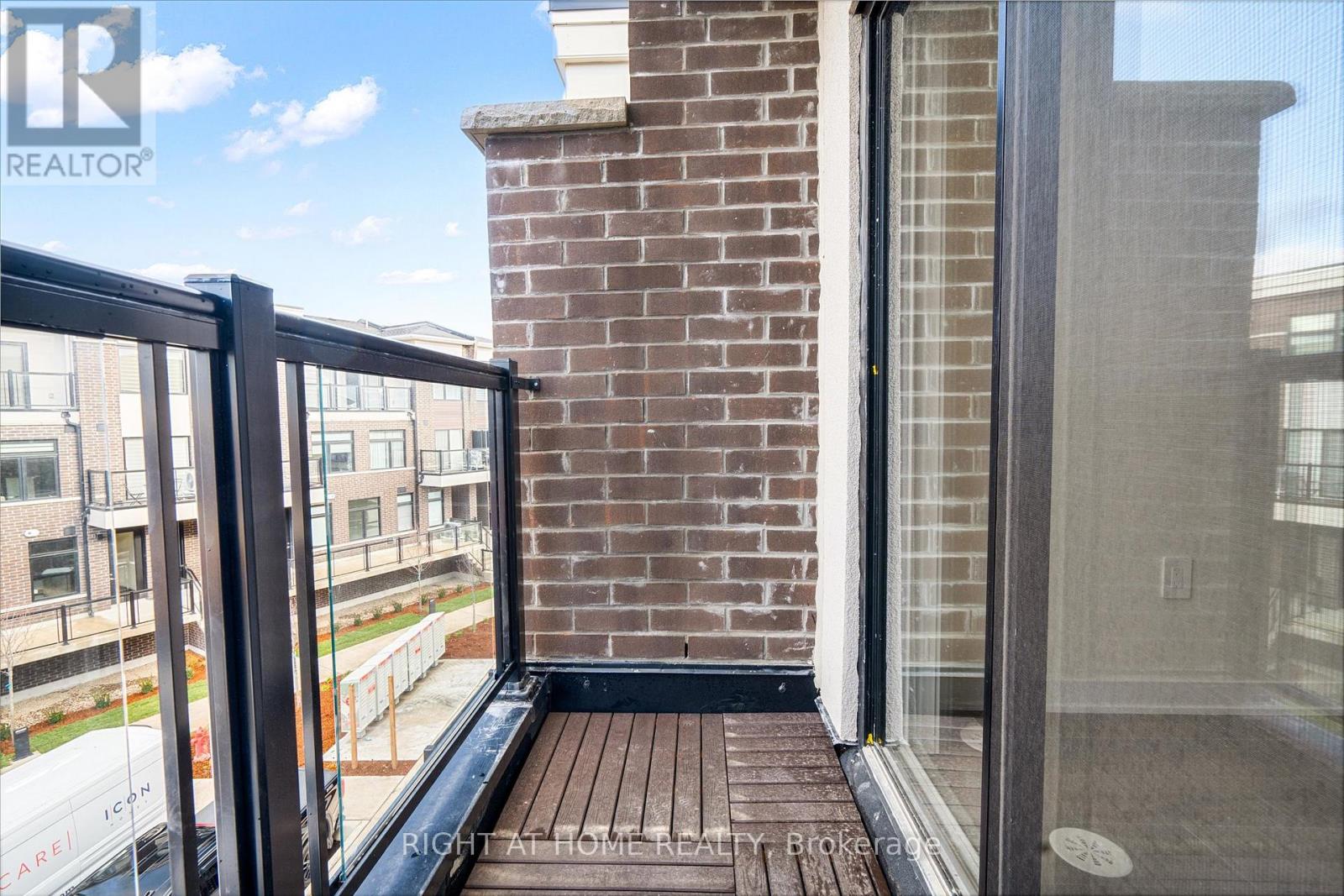 305 - 755 Omega Drive, Pickering, Ontario  L2V 0H1 - Photo 12 - E12470913
