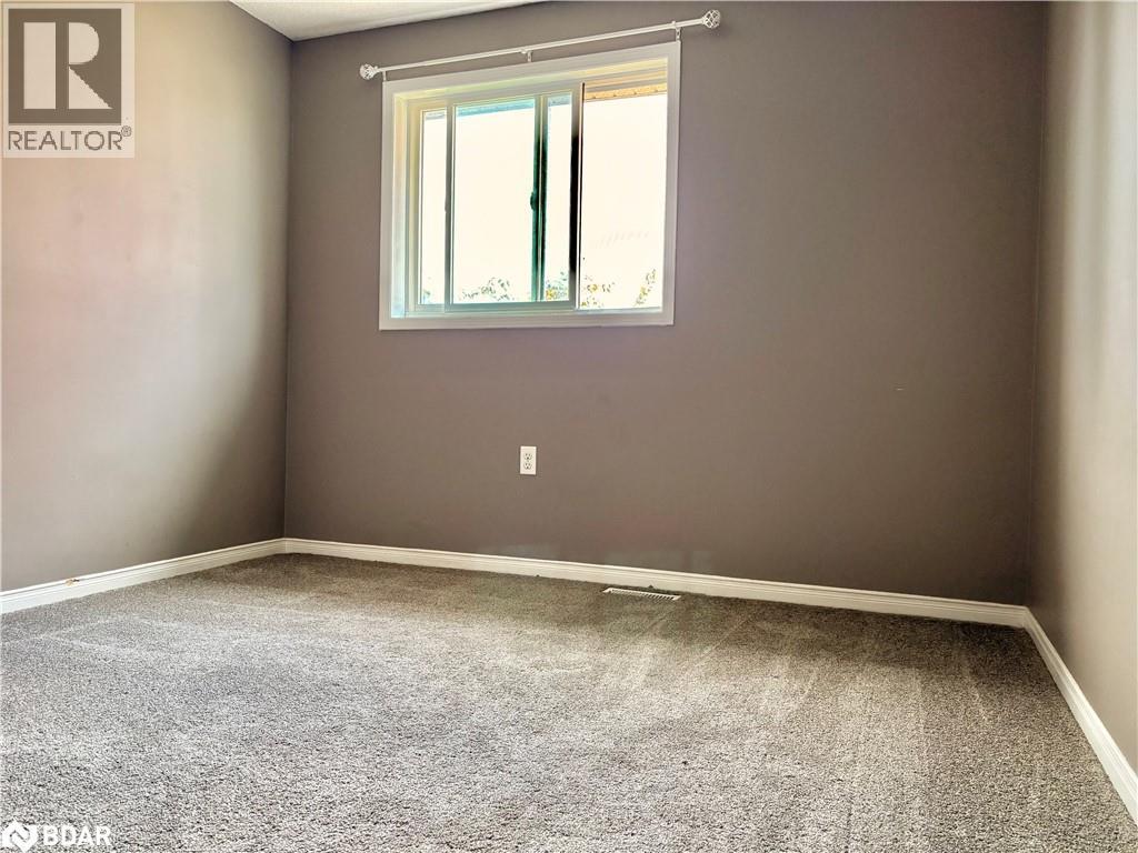 181 Columbia Road, Barrie, Ontario  L4N 8E2 - Photo 11 - 40780449
