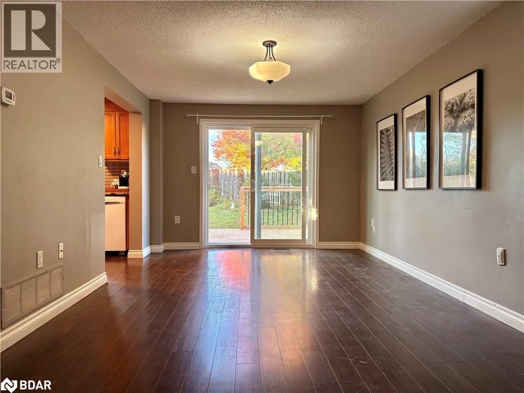 181 Columbia Road, Barrie, Ontario  L4N 8E2 - Photo 5 - 40780449