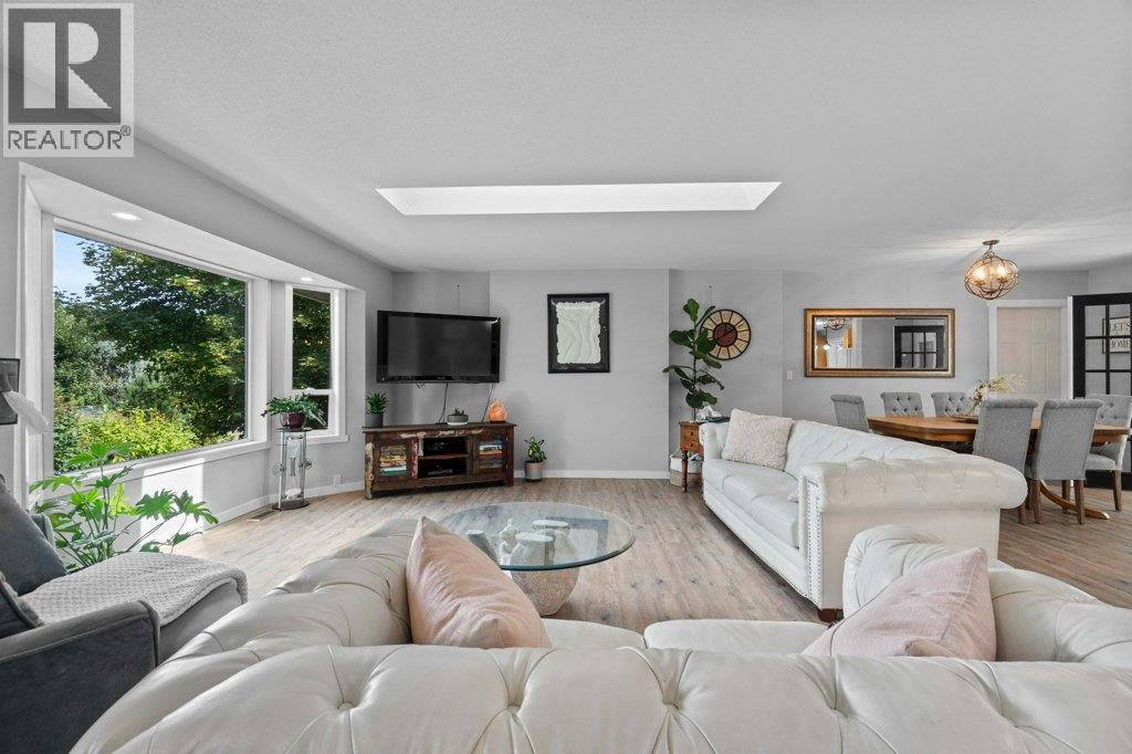 2131 21 Street Ne, Salmon Arm, British Columbia  V1E 3E4 - Photo 36 - 10359935