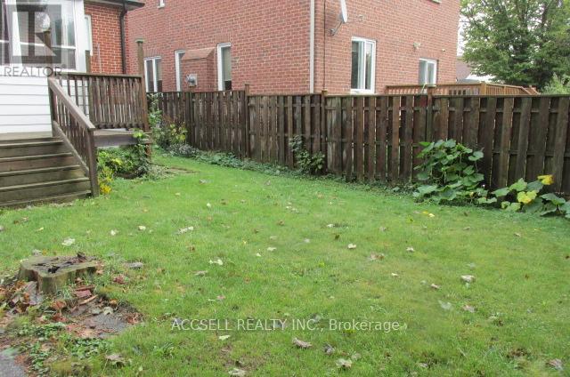 44 Cotton Avenue, Toronto, Ontario  M1K 1Z4 - Photo 9 - E12470773