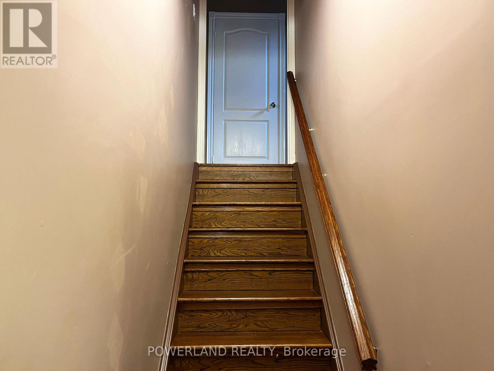 249 Kennedy Street W, Aurora, Ontario  L4G 6S4 - Photo 2 - N12470924