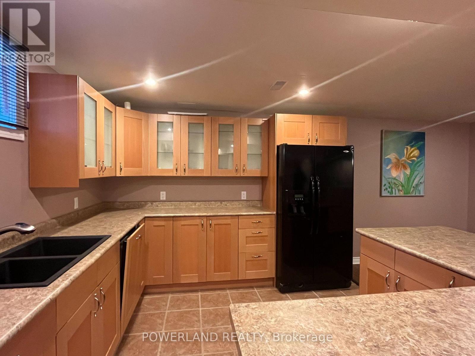 249 Kennedy Street W, Aurora, Ontario  L4G 6S4 - Photo 7 - N12470924