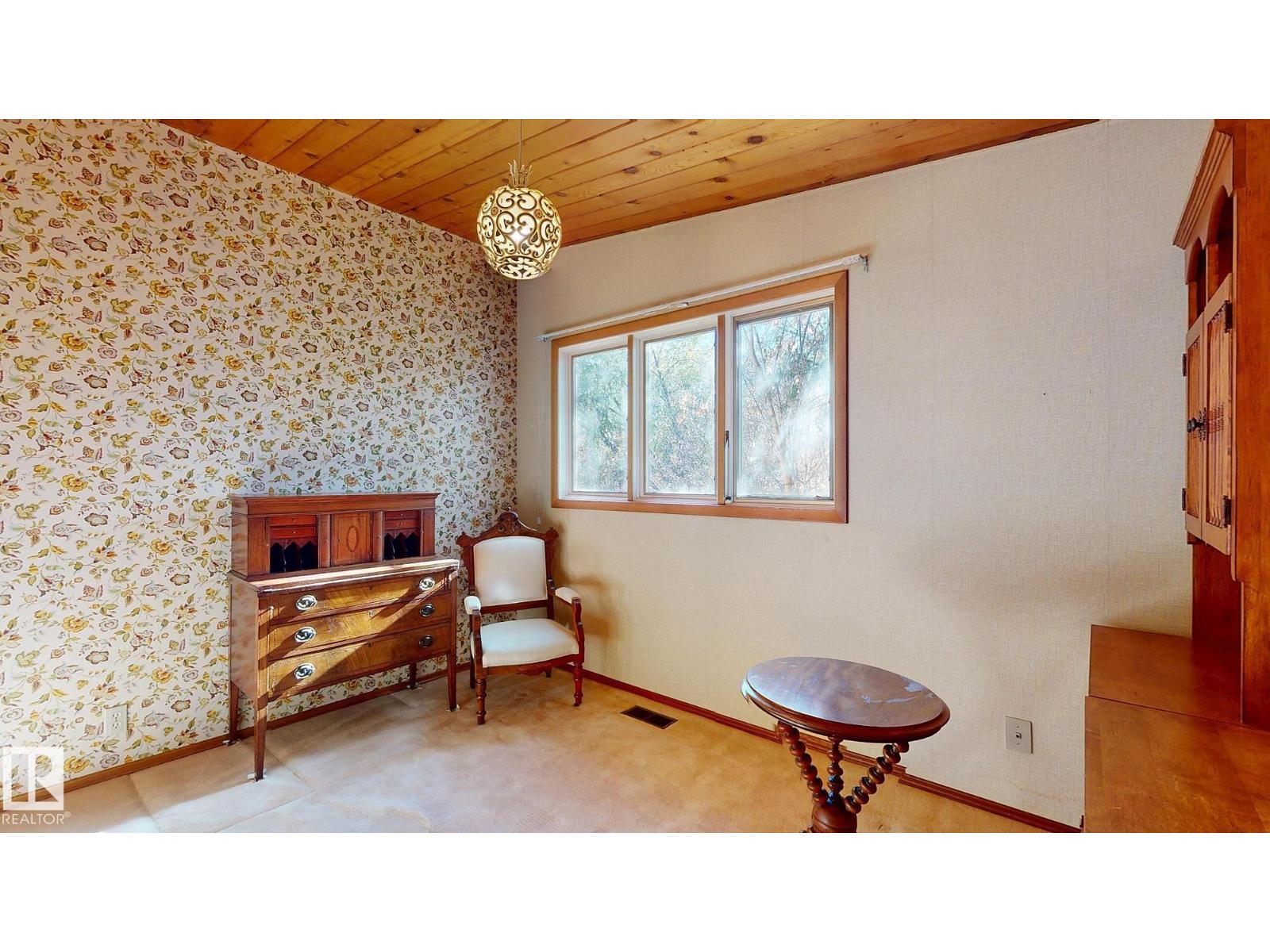 13 Valleyview Cr Nw, Edmonton, Alberta  T5R 5S5 - Photo 18 - E4462757