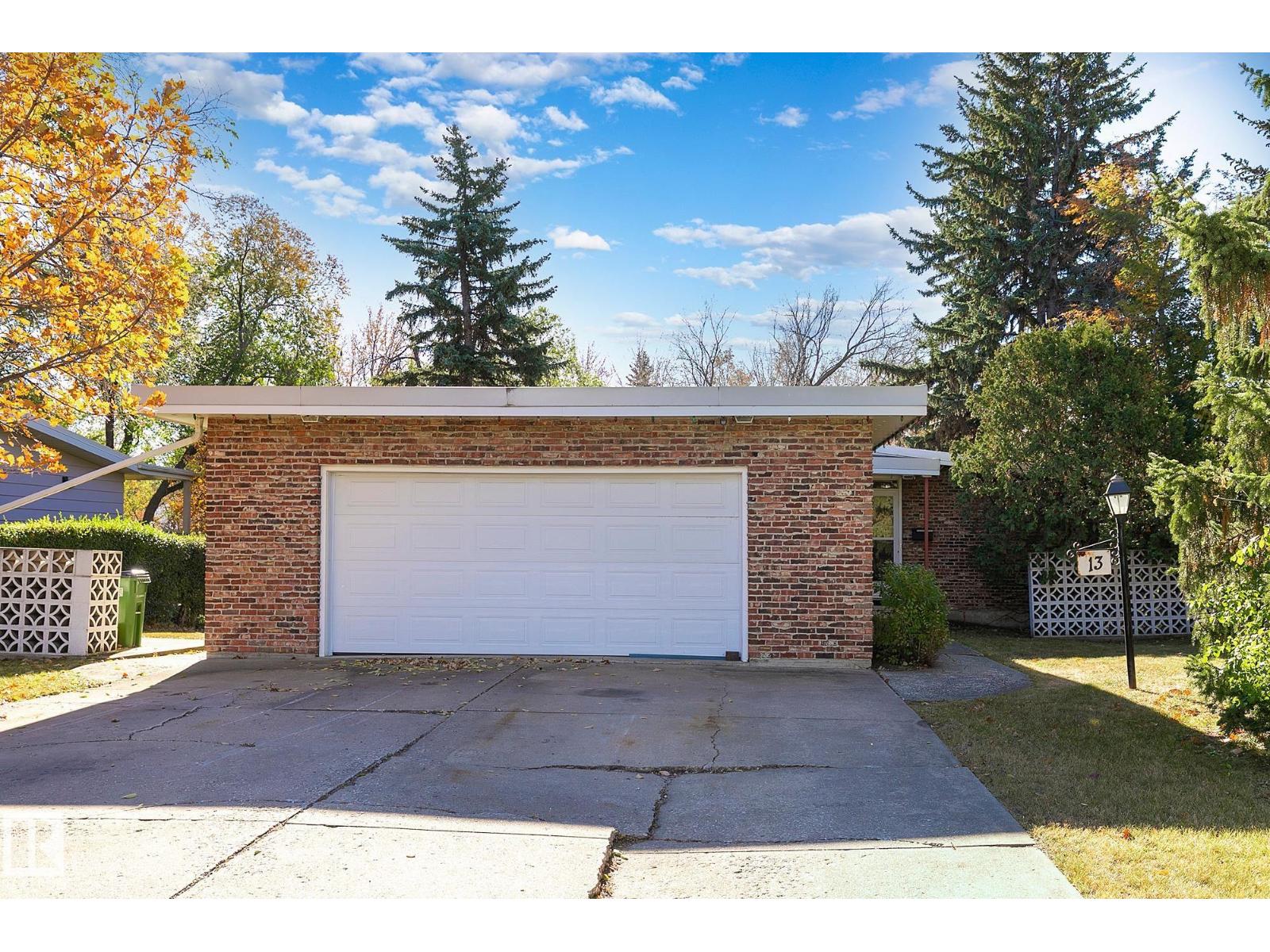 13 Valleyview Cr Nw, Edmonton, Alberta  T5R 5S5 - Photo 3 - E4462757