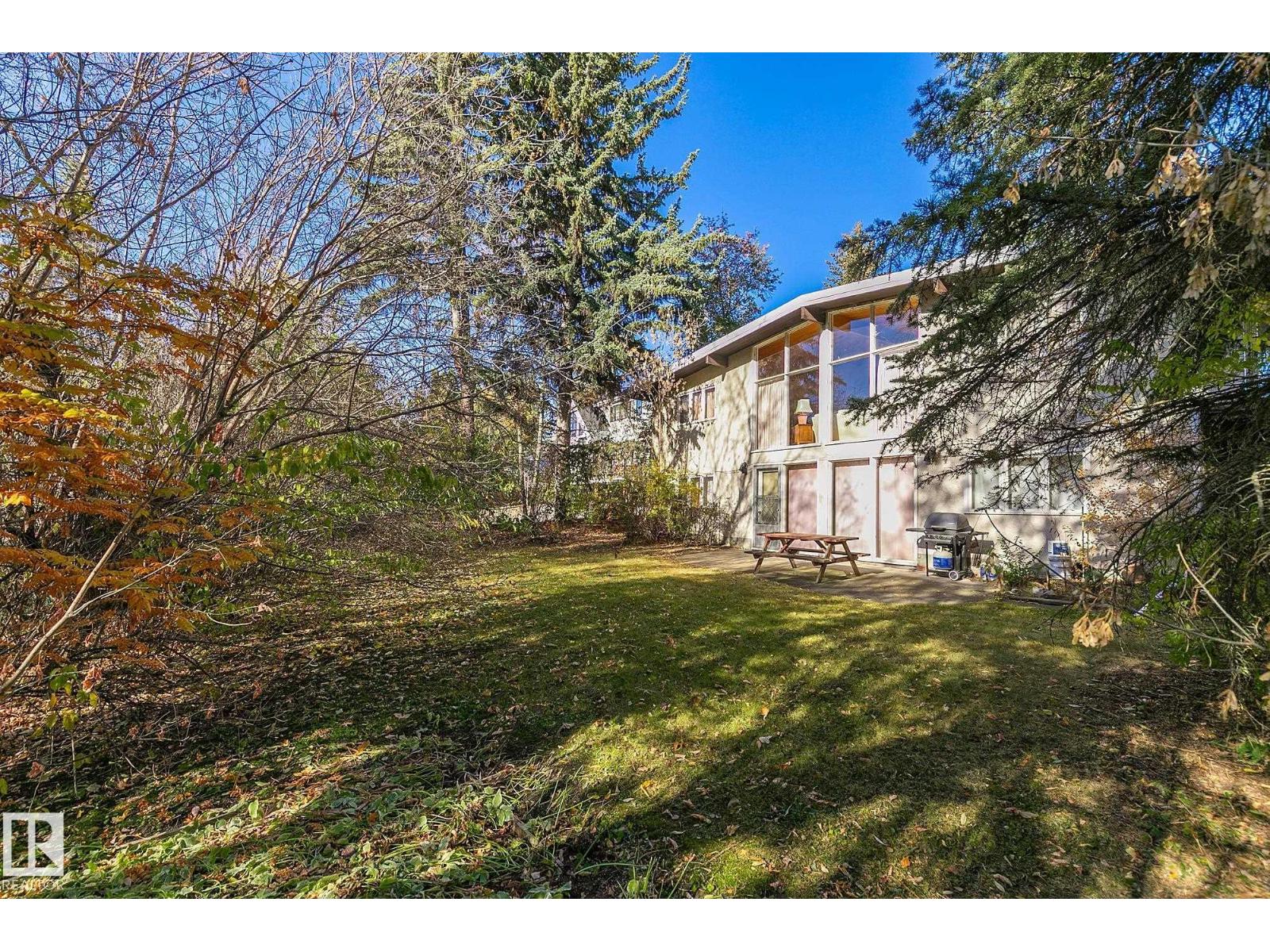13 Valleyview Cr Nw, Edmonton, Alberta  T5R 5S5 - Photo 47 - E4462757