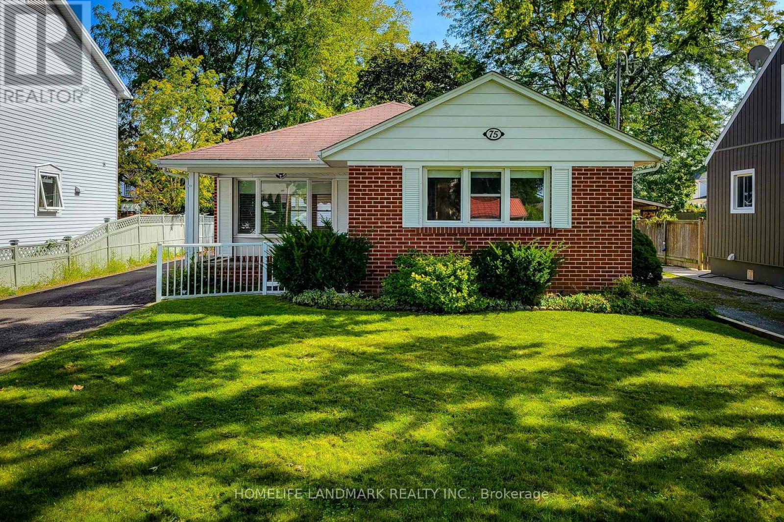 UPPER - 75 BAYVIEW DRIVE, St. Catharines, Ontario