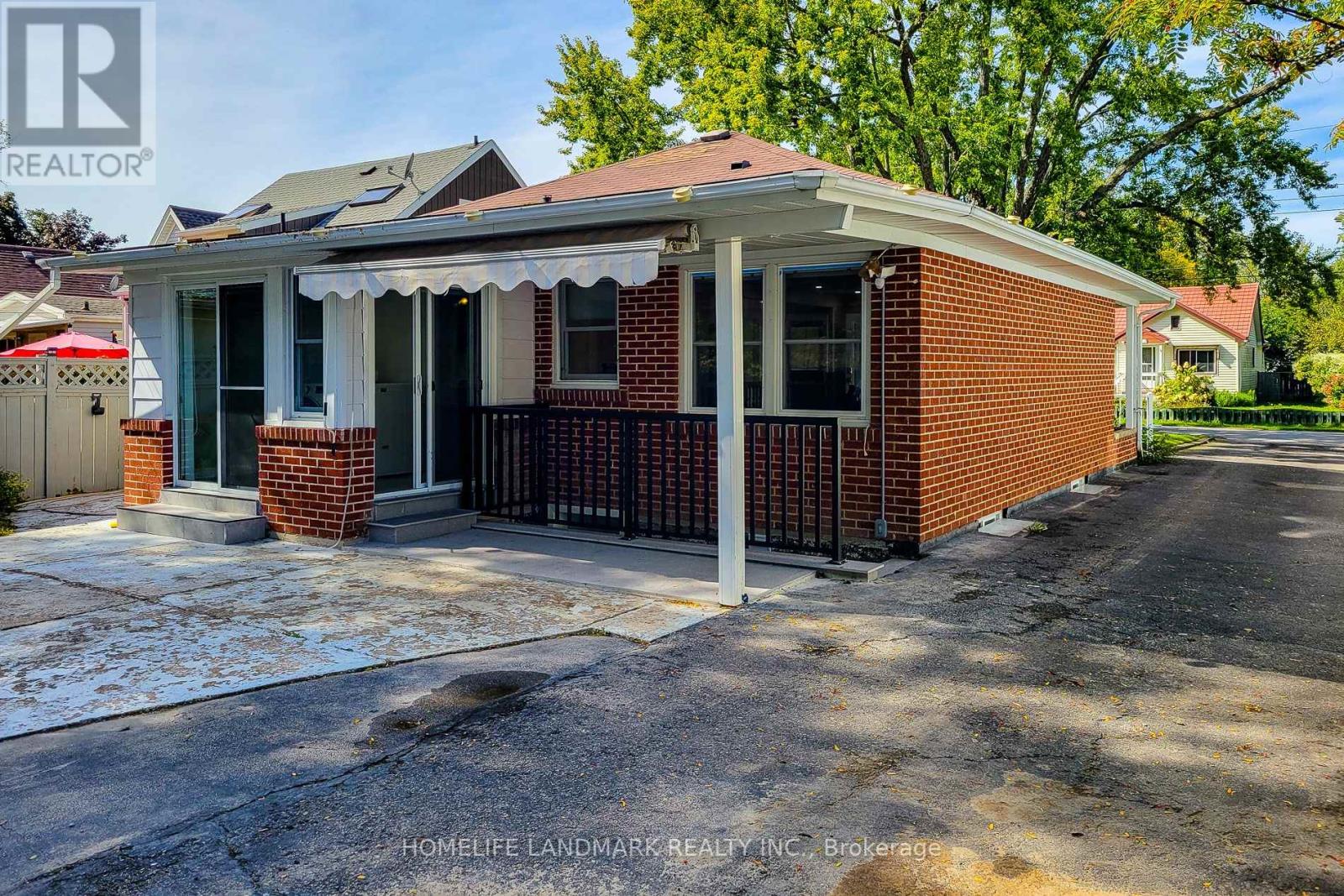 Upper - 75 Bayview Drive, St. Catharines, Ontario  L2N 4Y7 - Photo 34 - X12470916