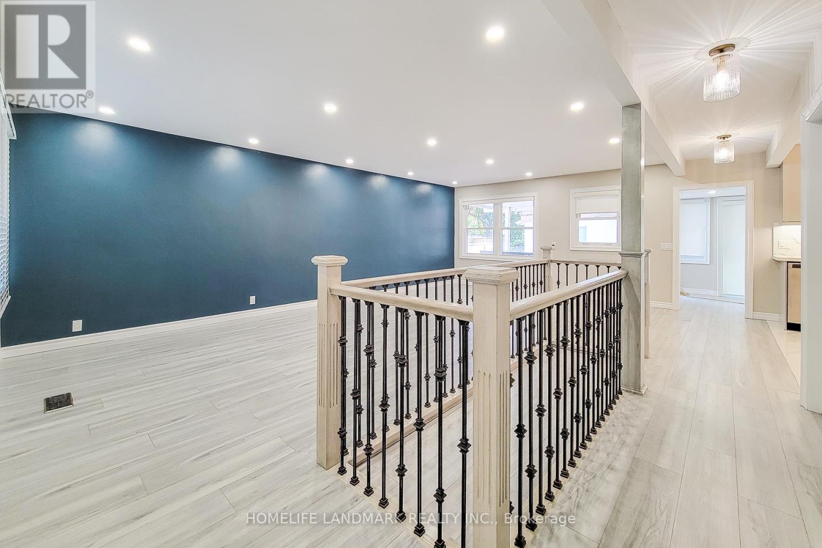 Upper - 75 Bayview Drive, St. Catharines, Ontario  L2N 4Y7 - Photo 9 - X12470916