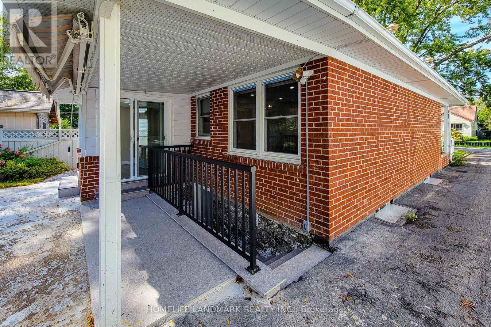 Lower - 75 Bayview Drive, St. Catharines, Ontario  L2N 4Y7 - Photo 3 - X12470918