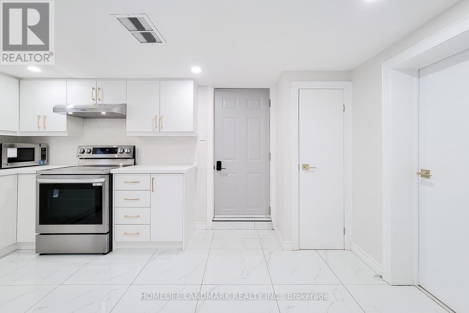 Lower - 75 Bayview Drive, St. Catharines, Ontario  L2N 4Y7 - Photo 5 - X12470918