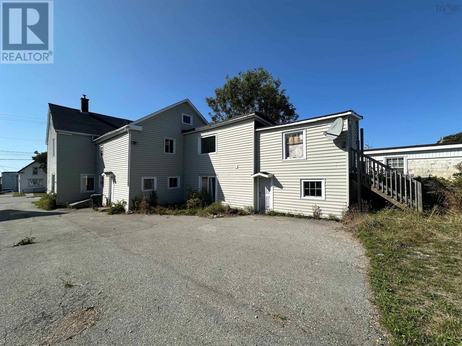 11 Kirk Street, Yarmouth, Nova Scotia  B5A 1S6 - Photo 40 - 202524074