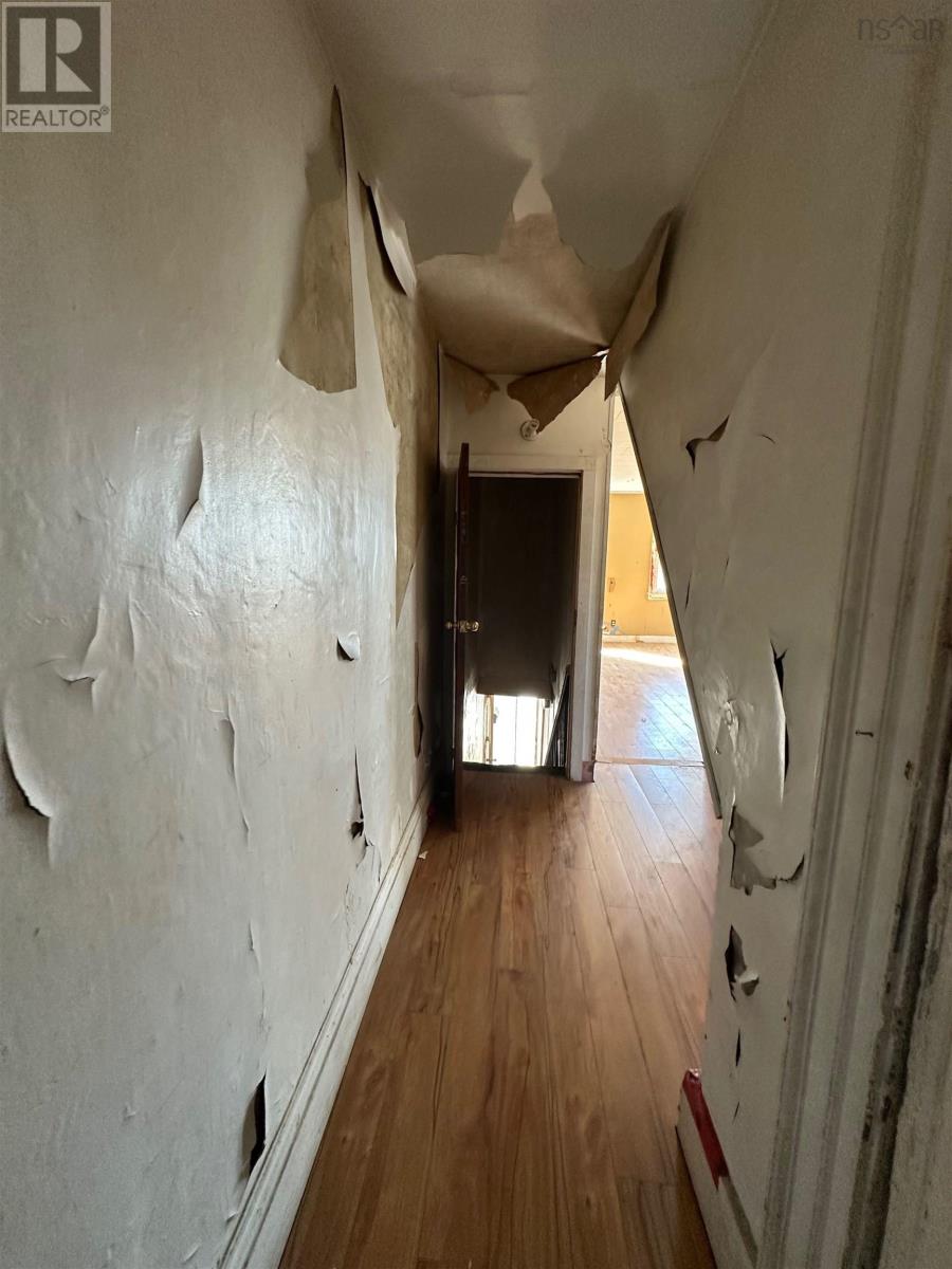 11 Kirk Street, Yarmouth, Nova Scotia  B5A 1S6 - Photo 24 - 202524074