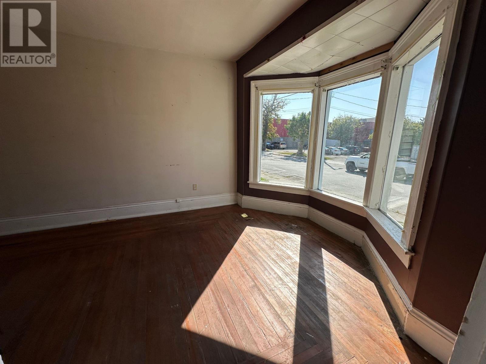 11 Kirk Street, Yarmouth, Nova Scotia  B5A 1S6 - Photo 13 - 202524074