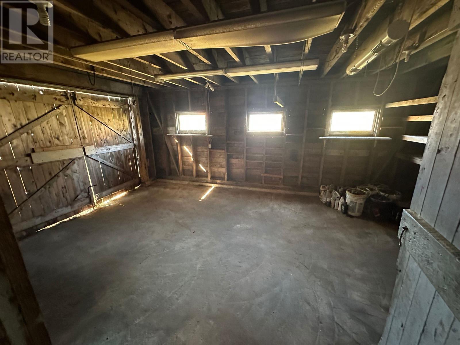 11 Kirk Street, Yarmouth, Nova Scotia  B5A 1S6 - Photo 50 - 202524074