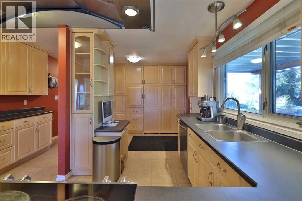 5226 52 Street, Daysland, Alberta  T0B 1A0 - Photo 7 - A2259572