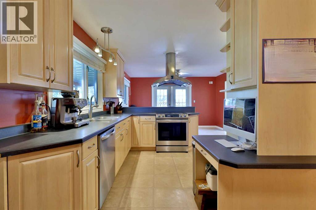 5226 52 Street, Daysland, Alberta  T0B 1A0 - Photo 3 - A2259572