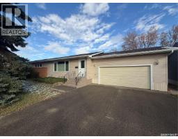 507 7th Avenue E, Assiniboia, Ca