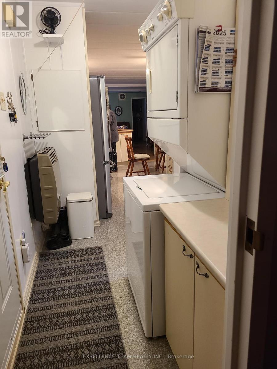 3912 Bobby Street, North Glengarry, Ontario  K0C 1A0 - Photo 10 - X12470933