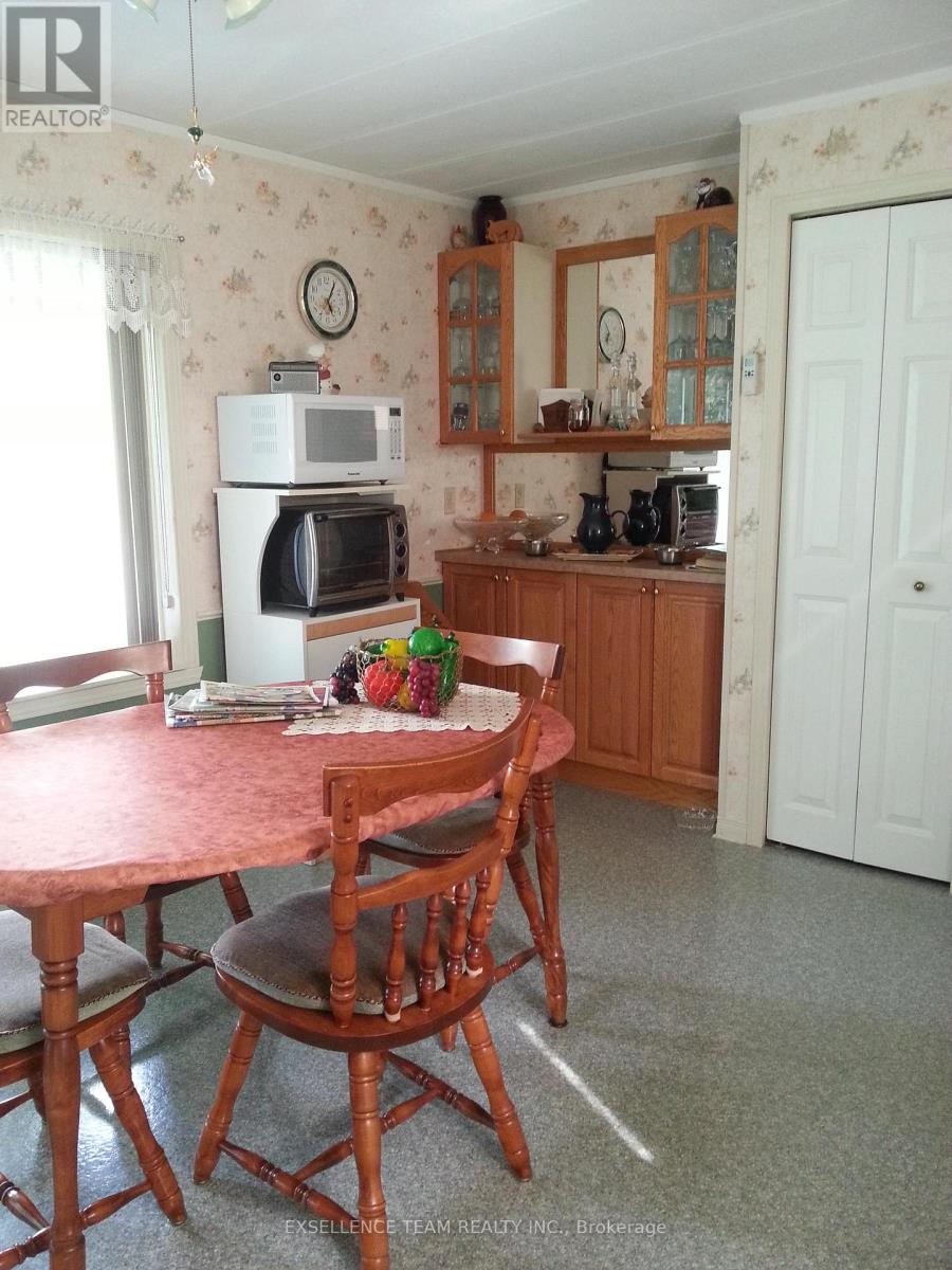 3912 Bobby Street, North Glengarry, Ontario  K0C 1A0 - Photo 3 - X12470933