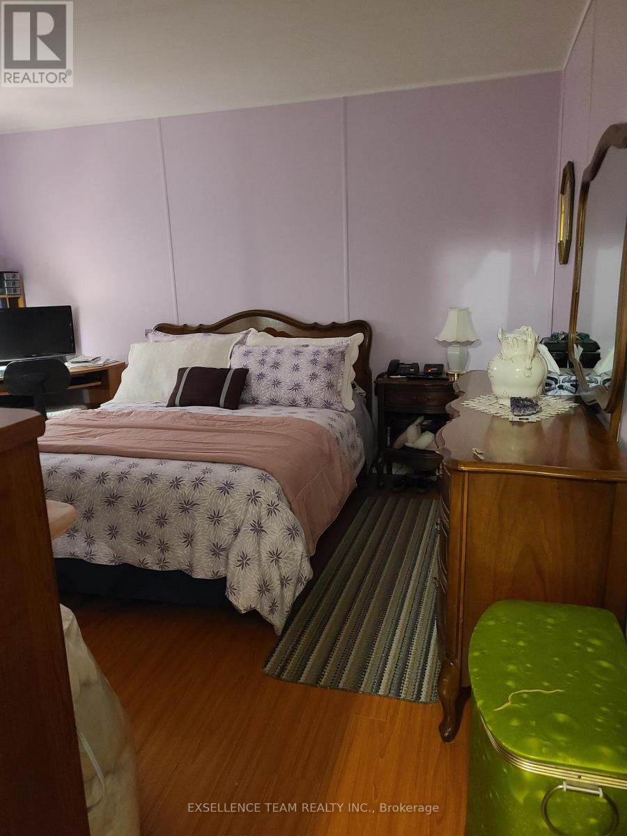 3912 Bobby Street, North Glengarry, Ontario  K0C 1A0 - Photo 7 - X12470933
