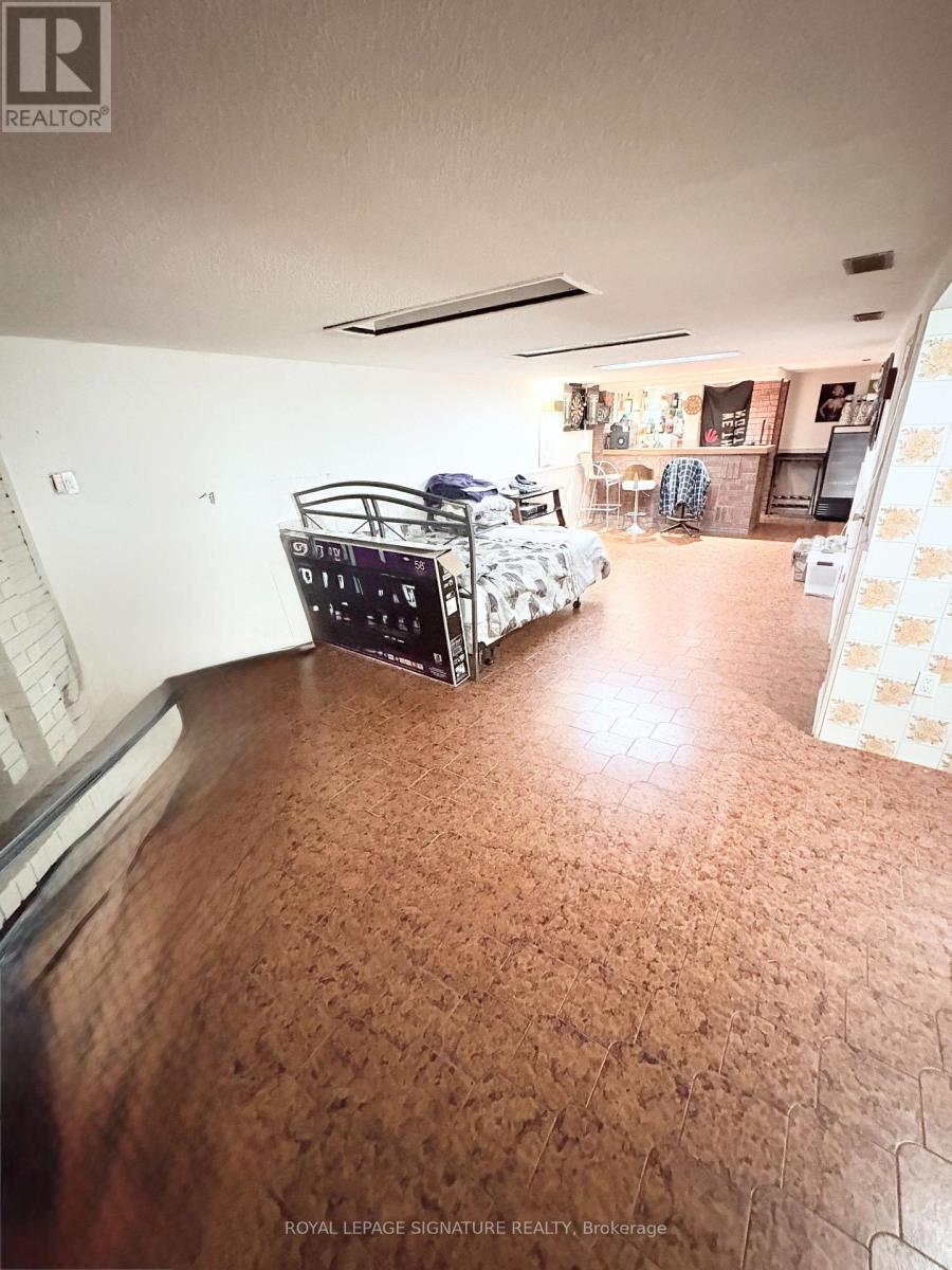 Bsmnt - 203 Mcallister Road, Toronto, Ontario  M3H 2P1 - Photo 6 - C12470935