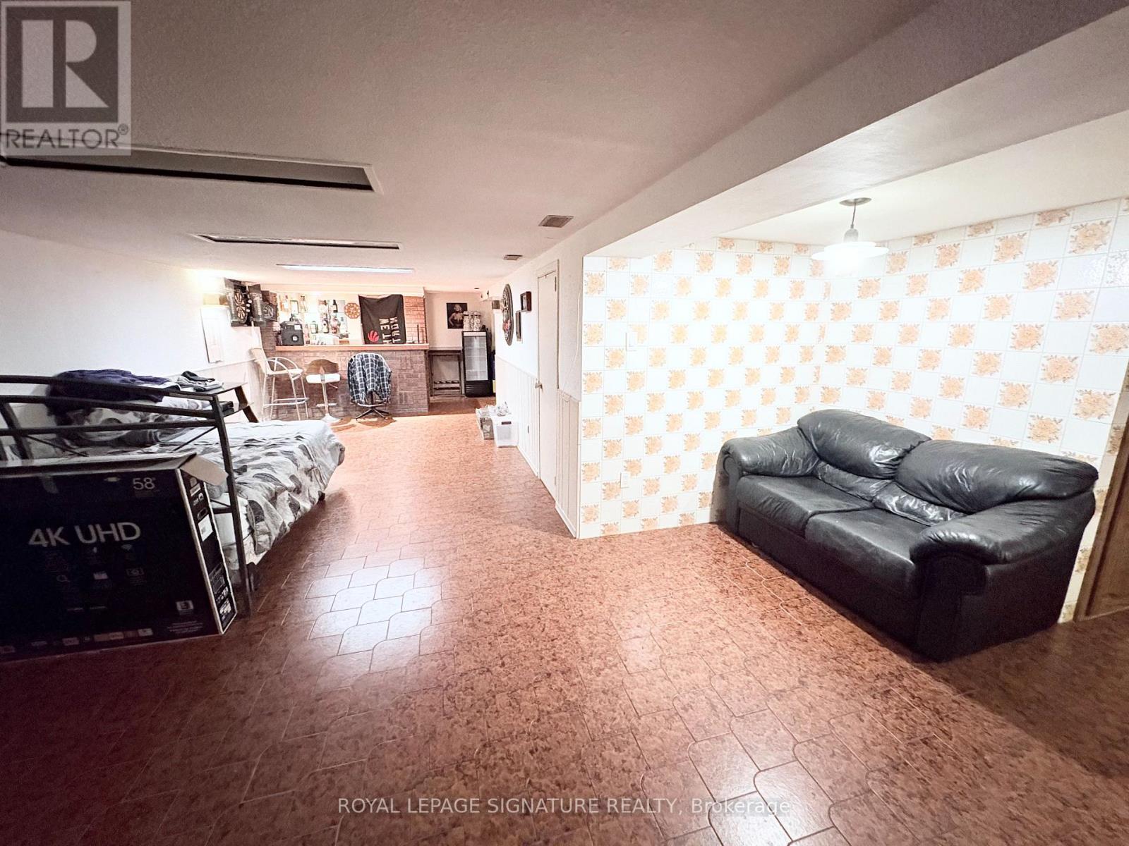 Bsmnt - 203 Mcallister Road, Toronto, Ontario  M3H 2P1 - Photo 8 - C12470935