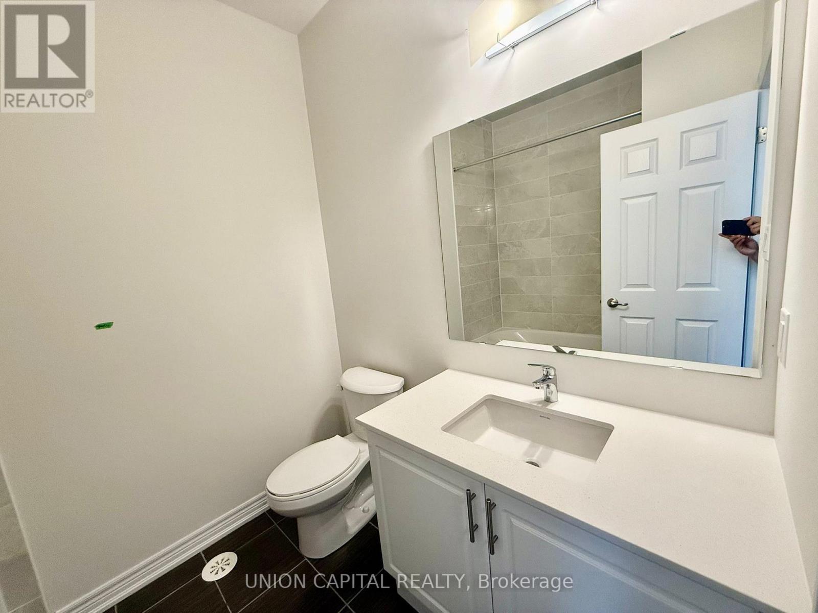 22 Robert Eaton Avenue, Markham, Ontario  L3S 0G3 - Photo 16 - N12470932