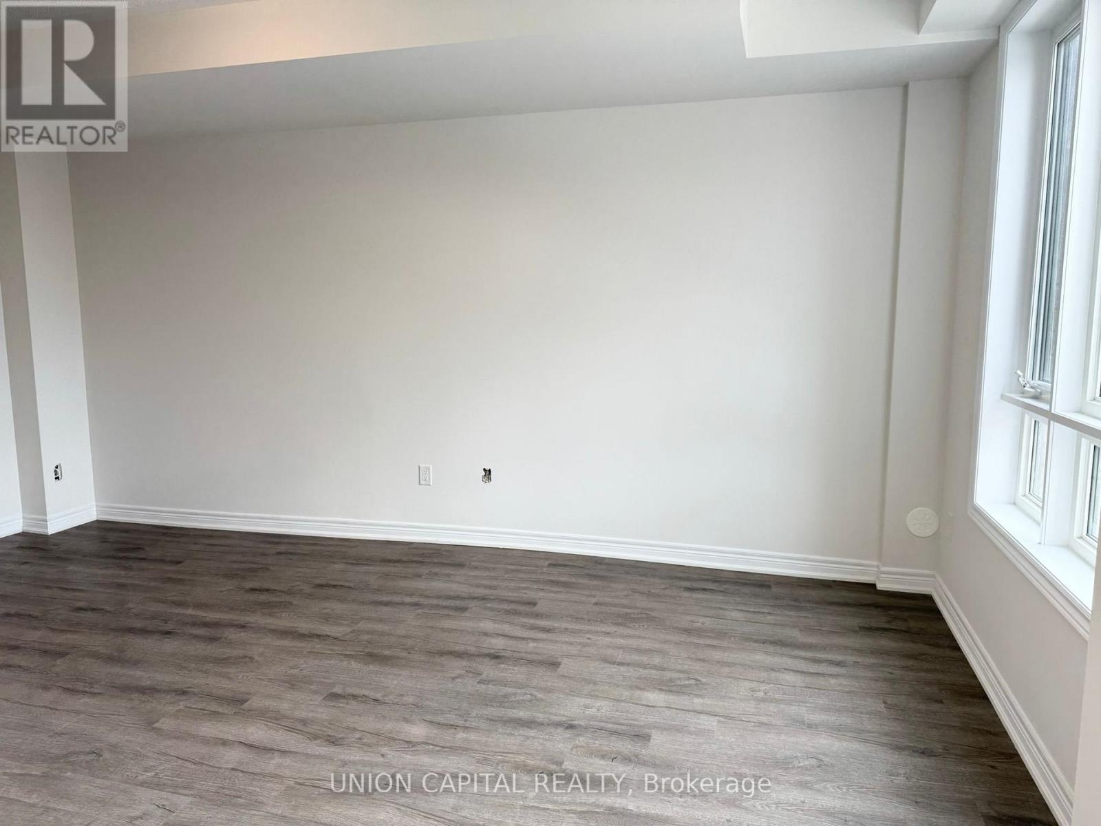 22 Robert Eaton Avenue, Markham, Ontario  L3S 0G3 - Photo 2 - N12470932