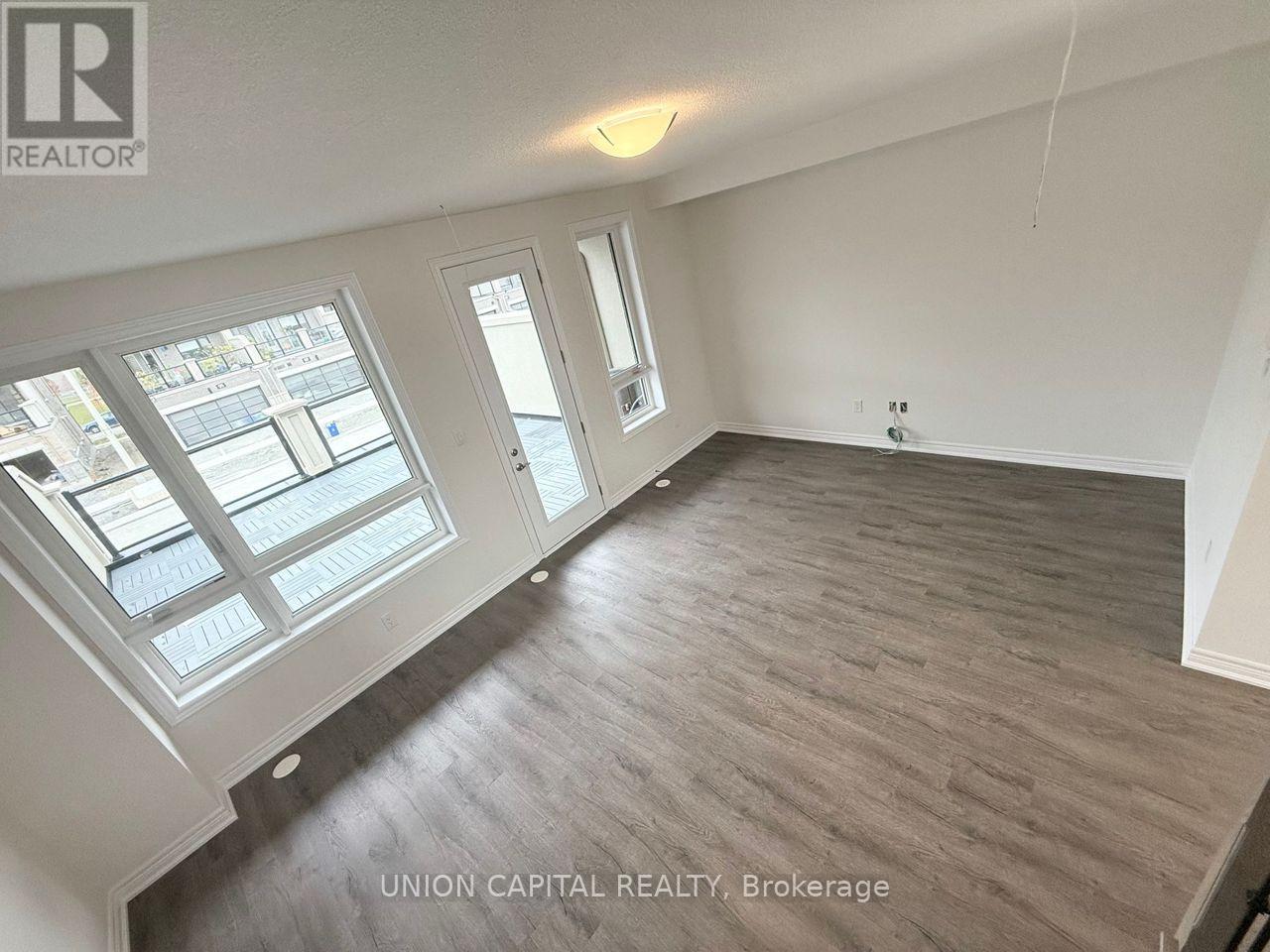 22 Robert Eaton Avenue, Markham, Ontario  L3S 0G3 - Photo 6 - N12470932