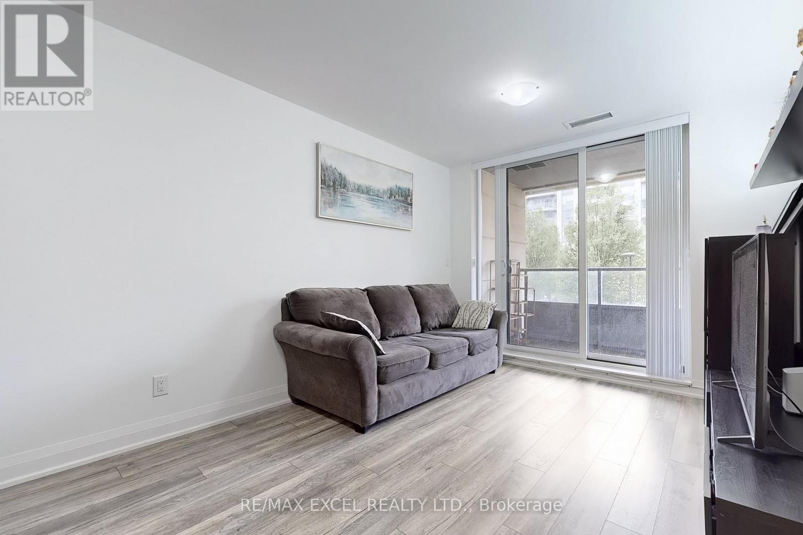207 - 18 Uptown Drive, Markham, Ontario  L3R 5M5 - Photo 9 - N12470940