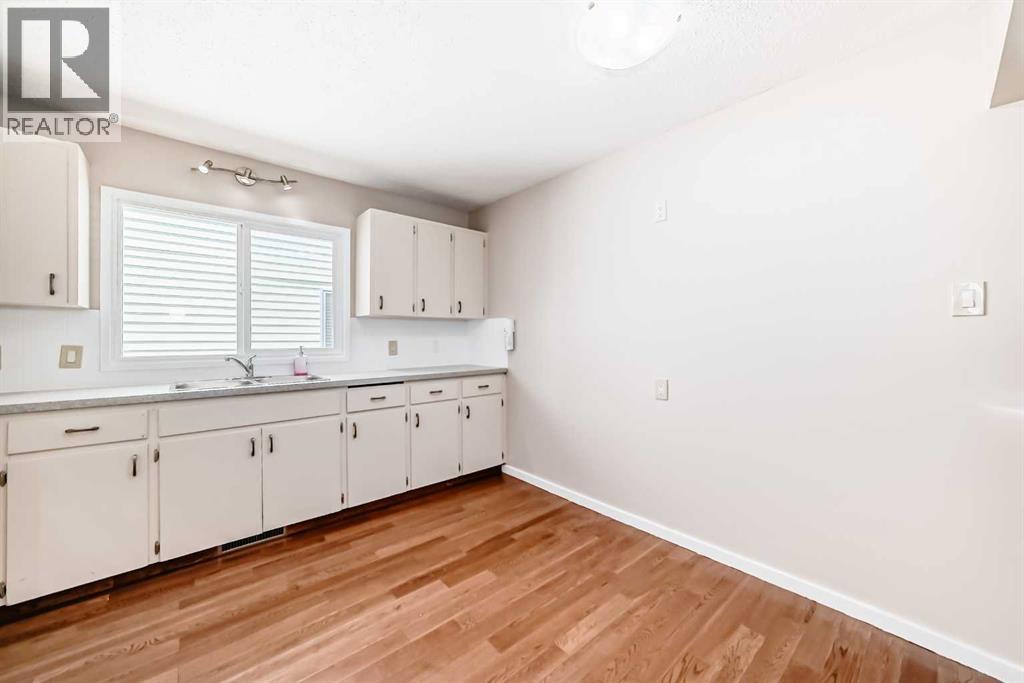 7411 20a Street Se, Calgary, Alberta  T2C 0S3 - Photo 10 - A2244959