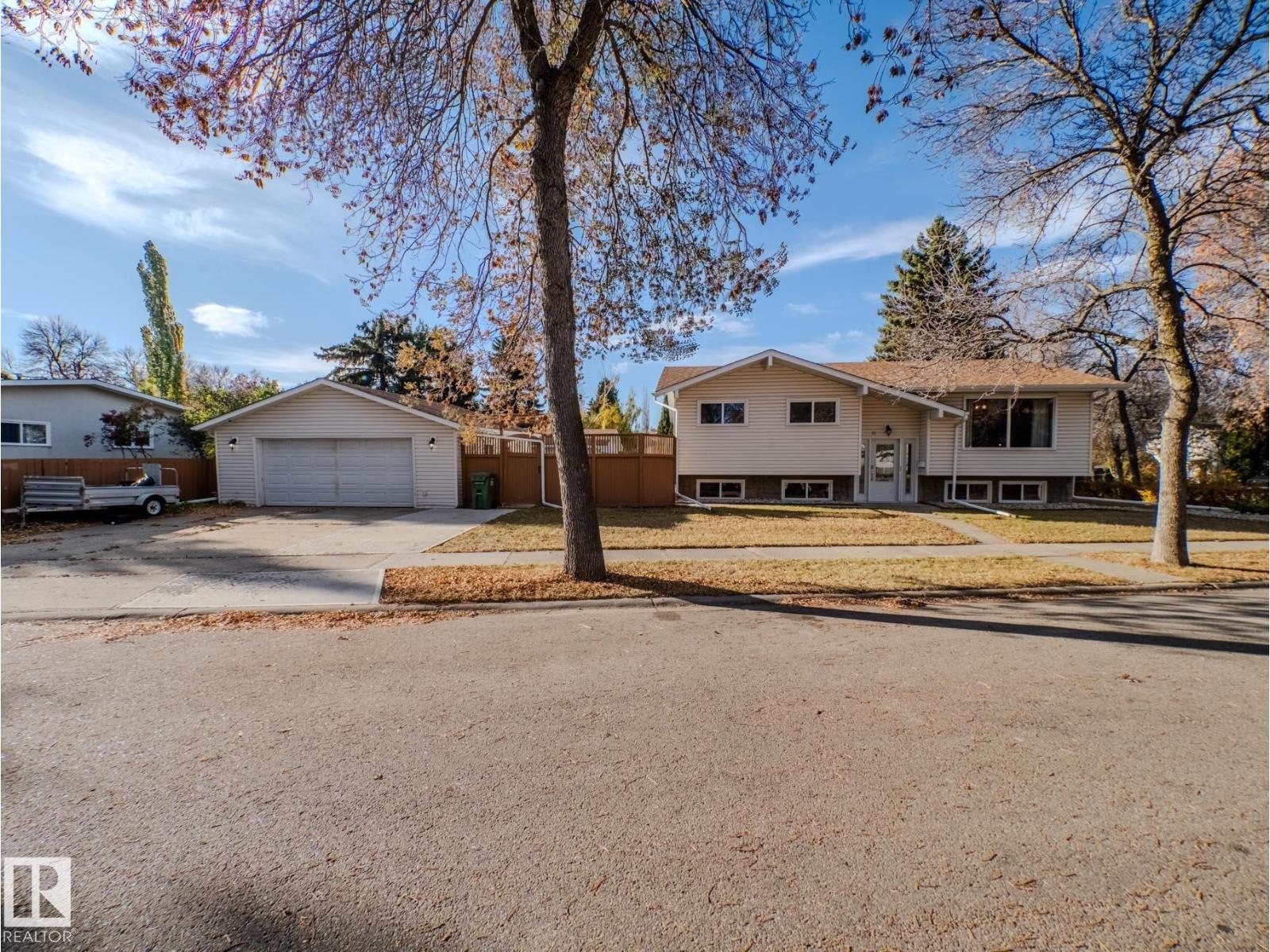 11 Falcon CR, St. Albert, Alberta