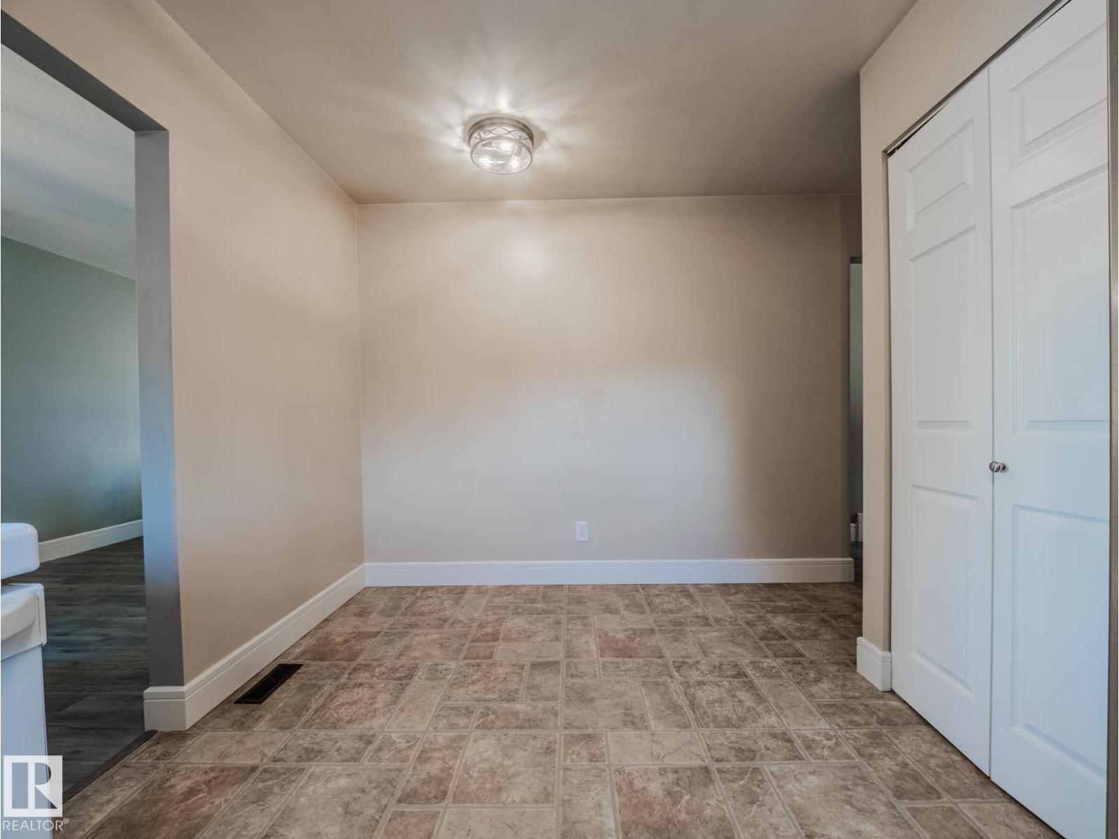 11 Falcon Cr, St. Albert, Alberta  T8N 1T9 - Photo 22 - E4462758