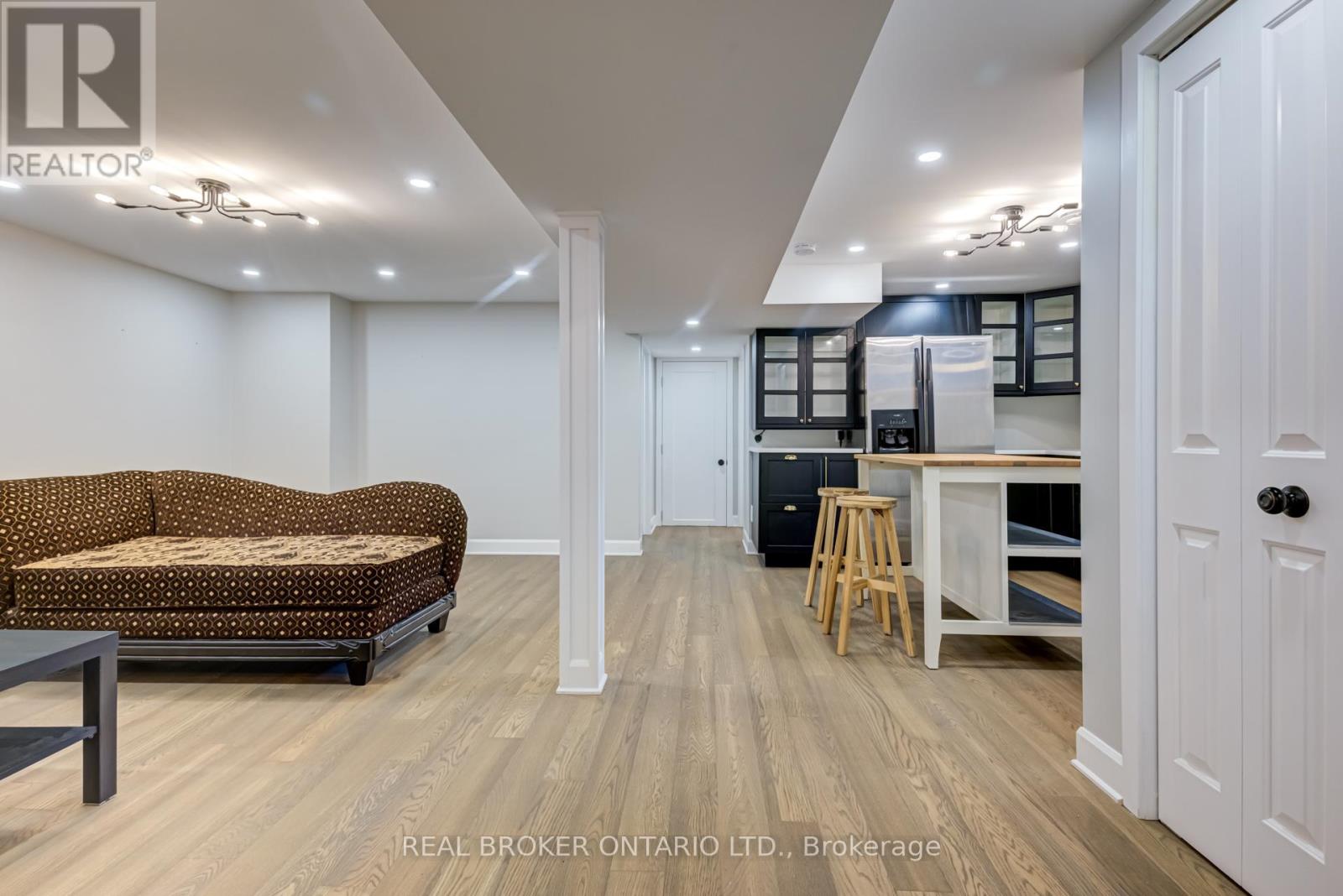 Lower - 186 Jeffrey Avenue, Halton Hills, Ontario  L7J 1V7 - Photo 7 - W12470938